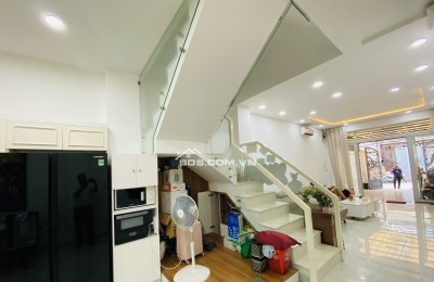 NHÀ PHỐ 4 TẦNG – CẠNH PHÚ MỸ HƯNG – XE HƠI NGỦ TRONG NHÀ – GÒ Ô MÔI – Q7