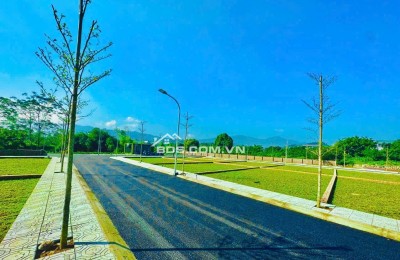 Trung tâm Phú Cát 2 tỷ 100m2 full thổ, sổ chính chủ