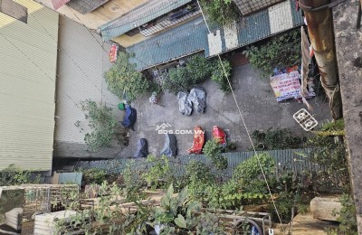 Bán nàh Hoàn Kiếm 20m 3 tầng 7.4 tỷ