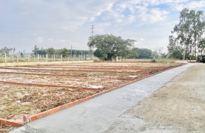 Bán 2 lô liền kề hơn 260m2, cách lộ chỉ 300m, ngay trung tâm xã, giá đầu tư