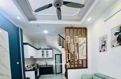 BÁN NHÀ HÀO NAM MẶT NGÕ KINH DOANH Ô TÔ - NHÀ 30M 5 TẦNG - SỔ ĐỎ NỞ NẬU THÔNG TIN CHUẨN