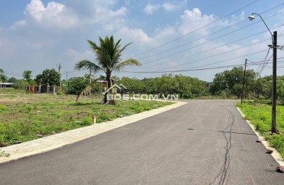 Bán lô đất gần KCN Dầu Giây,kế đường lên SBQT Long Thành,sổ 100% thổ cư