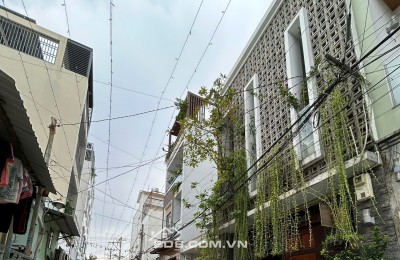 Nhà hẻm xe hơi ĐHT02, Đông Hưng Thuận, Q12