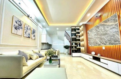 Hơn 8 Tỷ- Nhà Phố Võ Chí Công/ Xuân La- Xây mới- Dt 35m2, 5 tầng- Đối Diện Lotte Mall- Gần Bãi Ô Tô