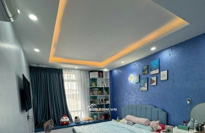 MT Ngang 6m đường 3/2 Q10, DT:6x10 T+3L Giá 25 tỷ chốt