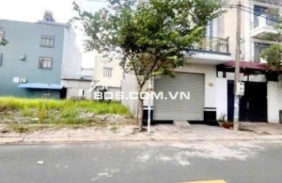 BÁN NHANH ĐẤT NỀN GẦN CỔNG TRƯỜNG CAO ĐẲNG BẾN LỨC LONG AN: ĐẤT THỔ 136m² CHỈ 15tr/m².