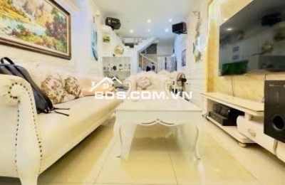 BÁN NHÀ ĐỊNH CÔNG  48M * 4 Tầng *11.65 tỷ Thương lượng mạnh- Ô TÔ ĐỖ CỬA - FULL NỘI THẤT ĐẲNG ÃCẤP.NGÕ THÔNG RỘNG 5M