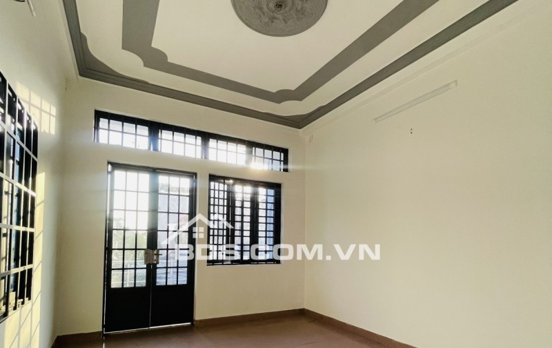  GIẢM SỐC 800 TRIỆU! NHÀ MẶT TIỀN DĨ AN CHỈ 8,2 TỶ 