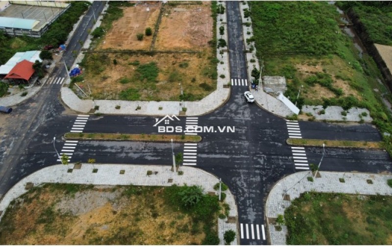 Hiện tại e có vài lô ngoại giao đất nền dự án khu phố chợ Đông Phú - Quế Sơn - Quảng Nam