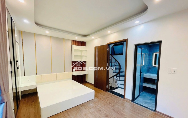 Nhà Đẹp Cực Gần Phố, Duơng Văn Bé, Hai Bà Trưng  33/48m, 5 tầng, mt 4.9m, giá 8.2 tỷ