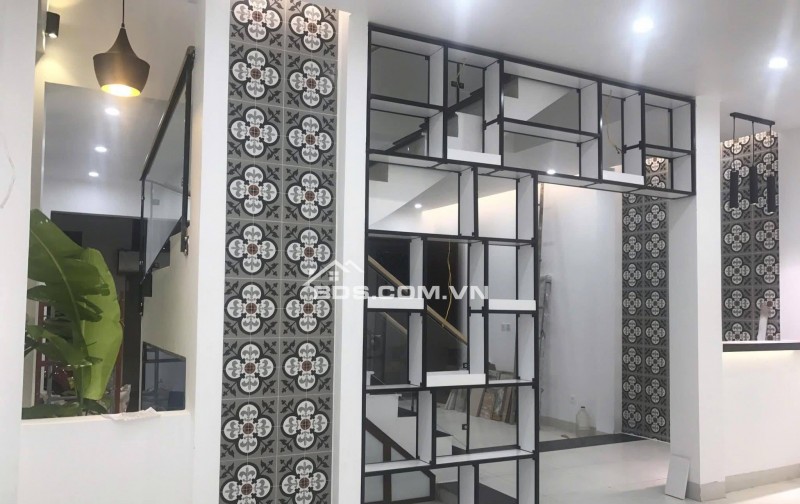 Nhà Đẹp Kinh Doanh Tôn Đức Thắng, Đống Đa 63m, 4 tầng, mt 6m, giá 25 tỷ.