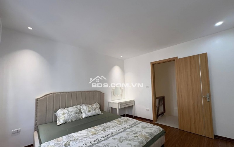 Nhà Đẹp Ở Luôn Tân Mai, Hoàng Mai 23m, 4 tầng, mt 3.6m, giá 6.6 tỷ.