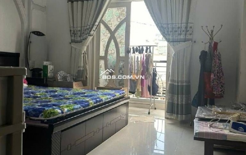 Q.8 - Dạ Nam - Nhà đẹp  4 tầng đủ công năng - hẻm xe hơi - 48m2 - nhỉnh 10ty