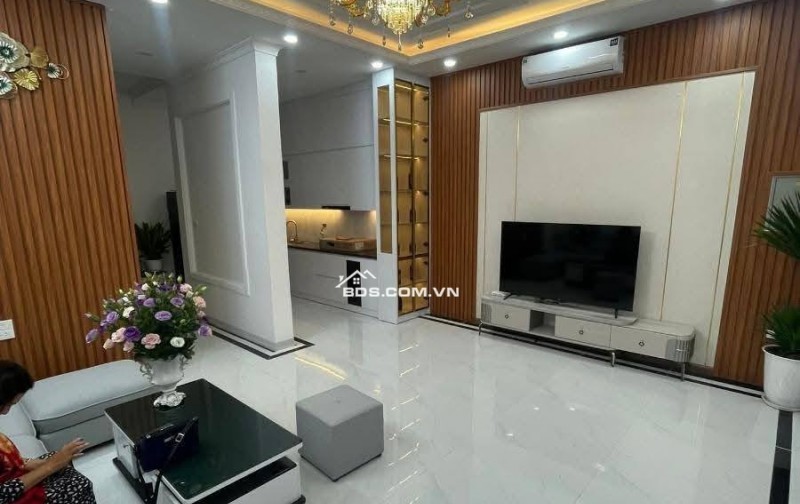 Nhà Đẹp Kinh Doanh, Thang Máy Chùa Bộc 46/58m, 7 tầng, mt 5m, giá 18.9 tỷ