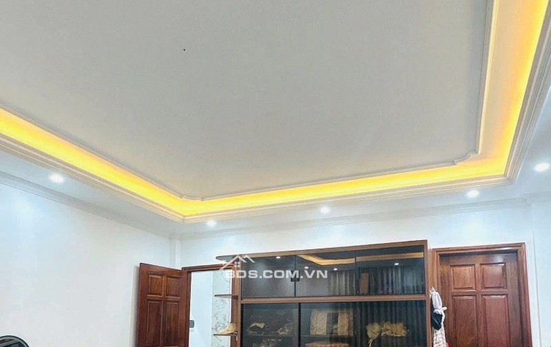 Nhà Đẹp Thang Máy, Gần Phố Hồng Mai, Hai Bà Trưng 50m, 5 tầng, mt 4.8m, giá 17,5 tỷ.