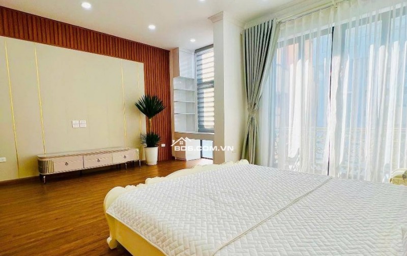 Nhà Đẹp Ngõ Thông Kinh Doanh Chùa Bộc, Đống Đa 46/58m, 7 tầng, mt 5m, giá 19.3 tỷ