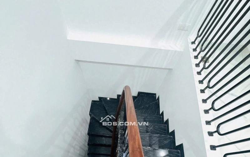 Nhà Đẹp Thang Máy, Gần Phố Hồng Mai, Hai Bà Trưng 50m, 5 tầng, mt 4.8m, giá 17,5 tỷ.