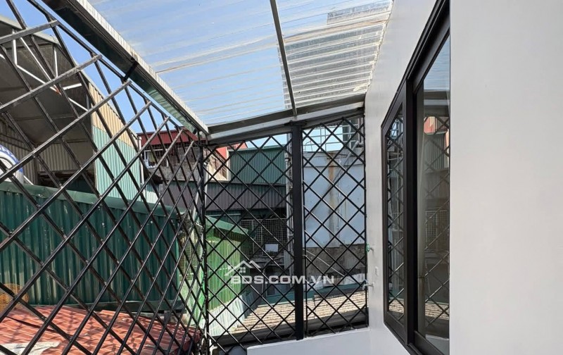 Nhà Đẹp Ở Luôn Tân Mai, Hoàng Mai 23m, 4 tầng, mt 3.6m, giá 6.6 tỷ.