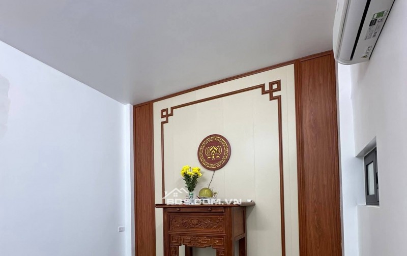 Nhà Đẹp Gần Đường Ô Tô, Hồng Mai, Hai Bà Trưng, 40m, 4 tầng, mt 3.7m, giá 9.75 tỷ.