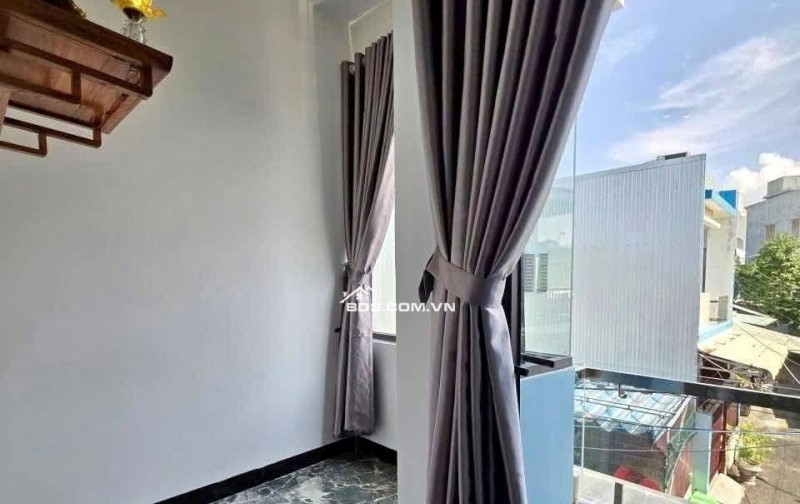 Chào bán nhà 2,5 tầng tại Kiệt 01 Hoàng Văn Thái - Nhà 2 mặt tiền rất thoáng