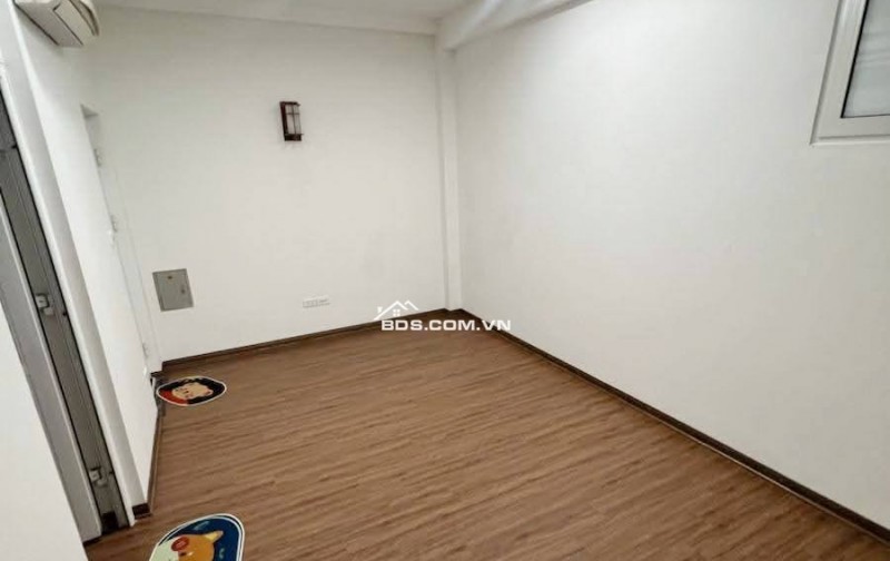 Nhà Đẹp Gần Phố Giang Văn Minh, Ba Đình 40/45m, 5 tầng, mt 5,2m, giá 12.55 Tỷ.