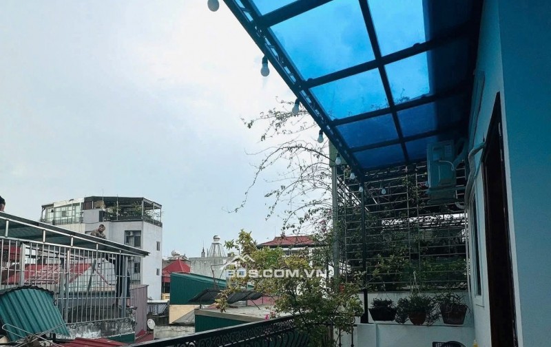 Nhà Đẹp Thang Máy, Gần Phố Hồng Mai, Hai Bà Trưng 50m, 5 tầng, mt 4.8m, giá 17,5 tỷ.