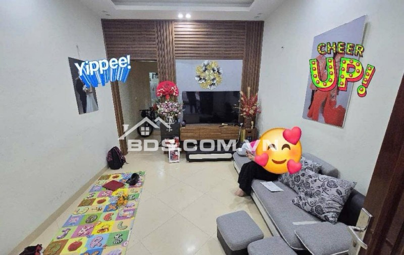 Bán nhà Nguyễn Hoàng Tôn, phân lô ô tô tránh, dọn vào ở ngay