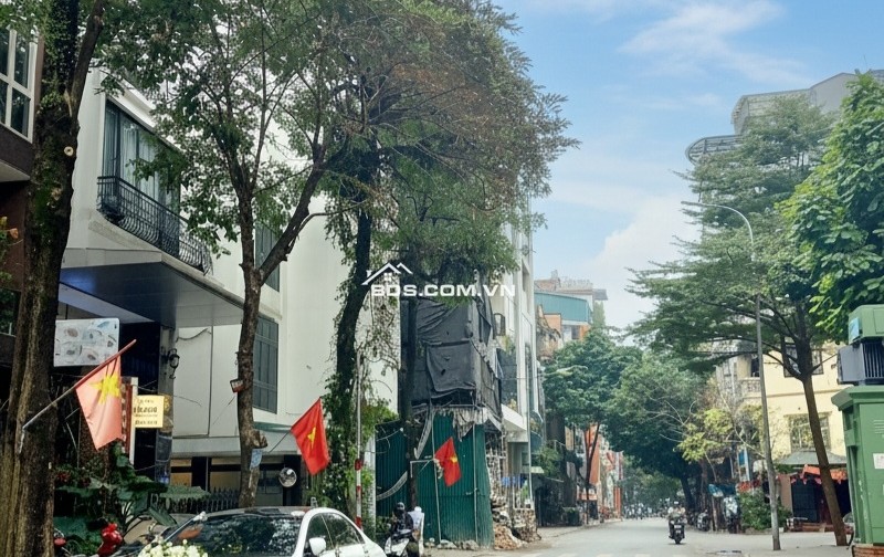 ‼‼Bán Nhà về Quê..#BĐSĐốngĐa . Mặt phố  giá ngõ 400/m .Mặt tiền lớn .Vỉa hè .Sổ đẹp.