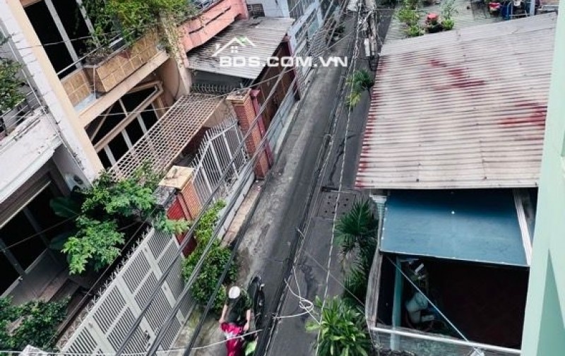 Nhà đẹp Q.10 - CMT8 - hẻm xe hơi thông - 48m2 - 4 tầng - giá 8ty2