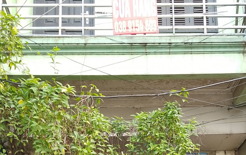 Chính chủ cho thuê mặt bằng 30m² tầng 1 mặt đường Hoàng Hoa Thám (cửa hàng, văn phòng)