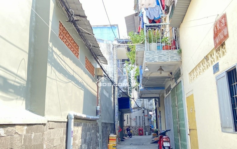 Bán nhà đẹp 4 tầng Thiên Phước Tân Bình, ~40m2 sát xe hơi giá 6.5 tỷ TL