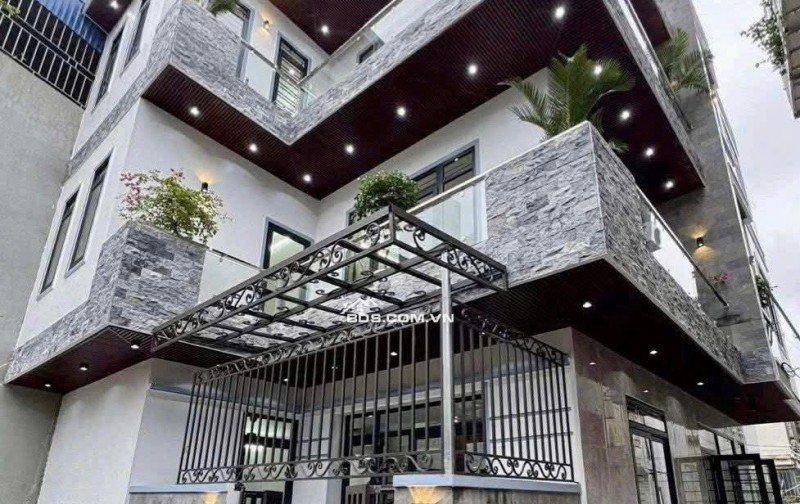 BÁN CĂN VILLA  3.85 TỶ 3 TẦNG 66M2 LÔ GÓC Ô TÔ ĐỖ CỬA TRẦN QUANG KHẢI