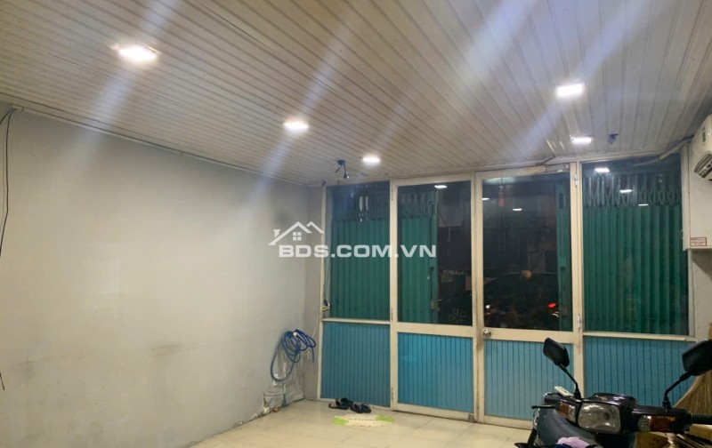 Cho thuê MB có máy lạnh tiện KD ngay mặt tiền Vĩnh Viễn Quận 10