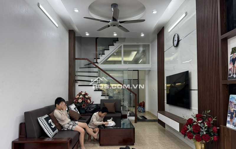 BÁN NHÀ ĐẸP MẶT ĐƯỜNG LƯU HỮU PHƯỚC  4 TẦNG 49M2 GIÁ 4.2 TỶ