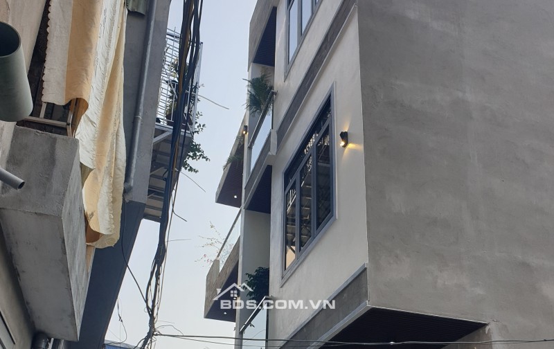 BÁN NHÀ 3.35 TỶ 3 TẦNG 65M2 NGÕ Ô TÔ CHẠY THÔNG TRẦN QUANG KHẢI