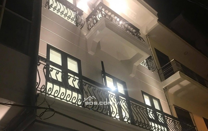 Nhà Đẹp Kinh Doanh Tôn Đức Thắng, Đống Đa 63m, 4 tầng, mt 6m, giá 25 tỷ.