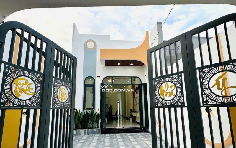 Nhà ĐÓN TẾT Đẹp Rực rỡ. Đạo Thạnh, TP. Mỹ Tho cũ. Giá rẻ bất ngờ.