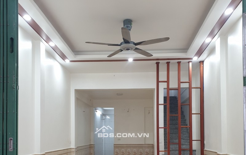 BÁN NHÀ 1.79 TỶ 3 TẦNG 60M2 ( ĐÔNG NAM ) NGÕ NGẮN TÔ HIẾN THÀNH