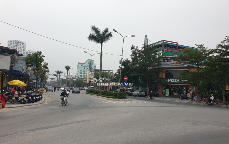 BÁN NHÀ MẶT ĐƯỜNG GIẢI PHÓNG KÉO DÀI GẦN VÒNG XUYẾN ĐÔNG A  9.6 TỶ