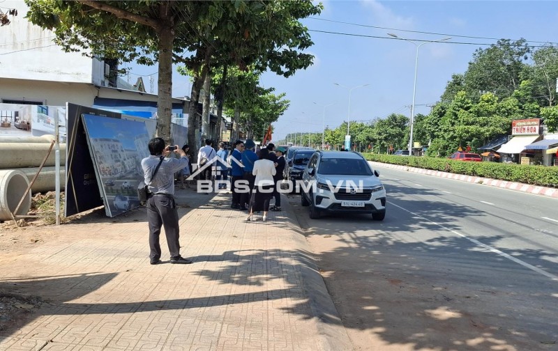 NHÀ PHỐ GIA KHẢI – MẶT TIỀN HÙNG VƯƠNG, ĐỐI DIỆN KCN RẠCH BẮP