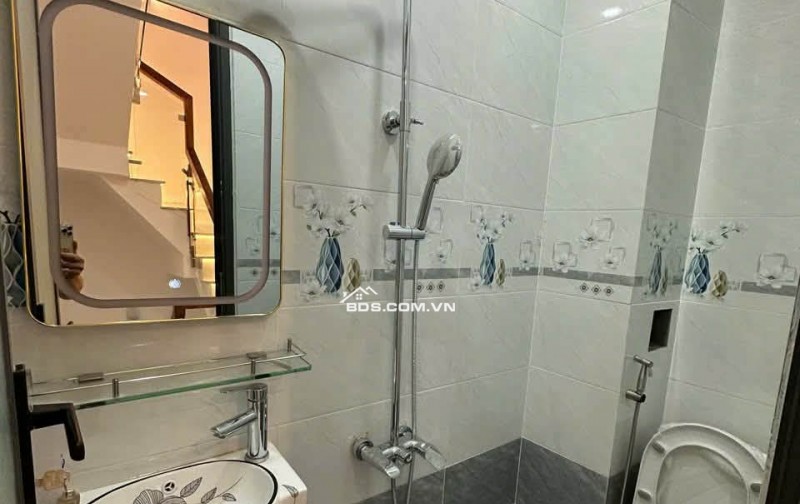 Nhà 2 mặt hẽm,ÂU DƯƠNG LÂN,P CHÁNH HƯNG,Q8.