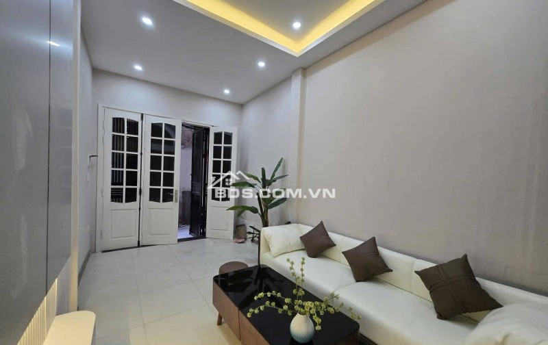 Nhà Đẹp Gần Phố Bùi Ngọc Dương, Hai Bà Trưng 35/40m, 4 tầng, mt 3.5m, giá 9.95 tỷ
