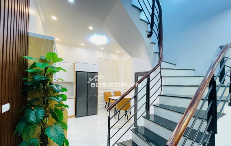 Nhà Đẹp Ở Luôn Kim Ngưu, Hai Bà Trưng 38m, 4 tầng, mt 4.3m, giá 8.5 tỷ.