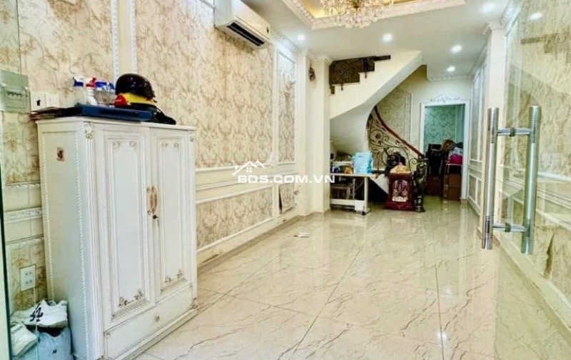 Nhà đẹp lung linh ngay trung tâm Q.10 - Hoà Hảo -5 tầng- 6PN 6WC giá chỉ 8ty6