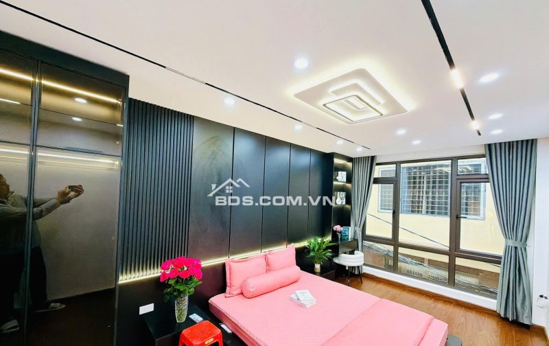 Nhà Đẹp Ngõ Quỳnh, Bạch Mai, Hai Bà Trưng 30/33m, 5 tầng, mt 3.2m, giá 8.6 tỷ.