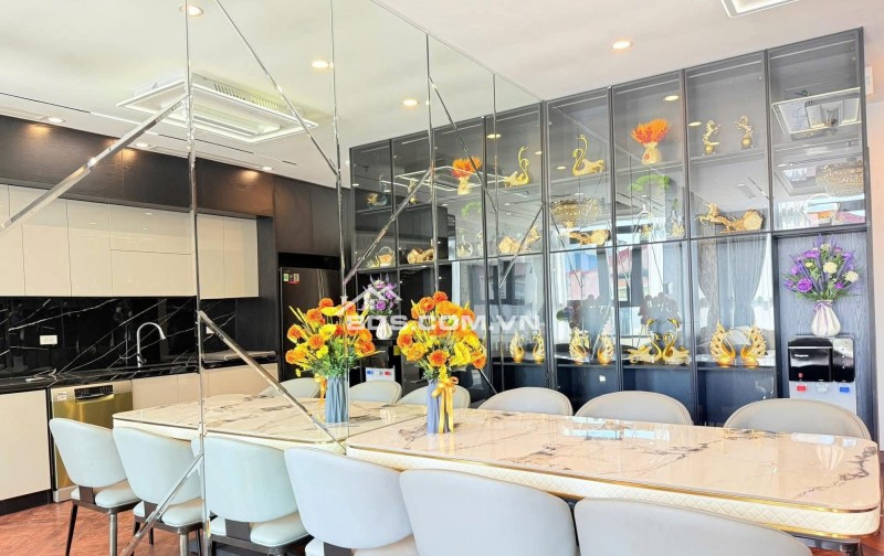 Nhà Đẹp Kinh Doanh Mạc Thái Tổ, Cầu Giấy 50m, 7  tầng, mt 4.2m, giá 33.8 tỷ.