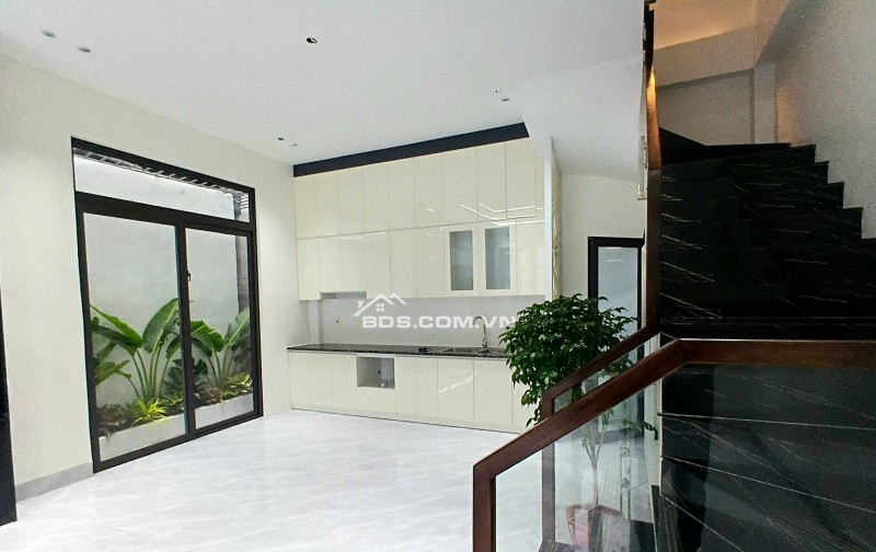 BÁN NHÀ ĐẸP 2.35 TỶ 3 TẦNG 51M2 NGÕ THÔNG ĐƯỜNG LÊ HỒNG SƠN