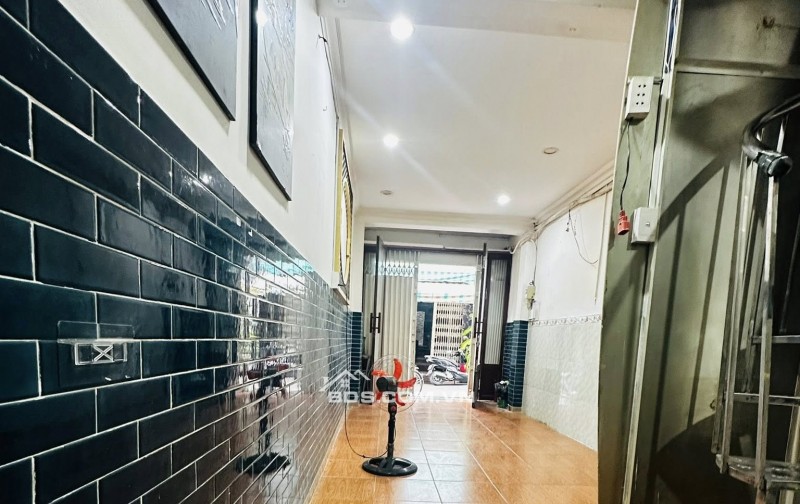 Bán nhà HXH thông Ông Ích Khiêm Quận 11, 35m2 giá chỉ 5,5 tỷ TL