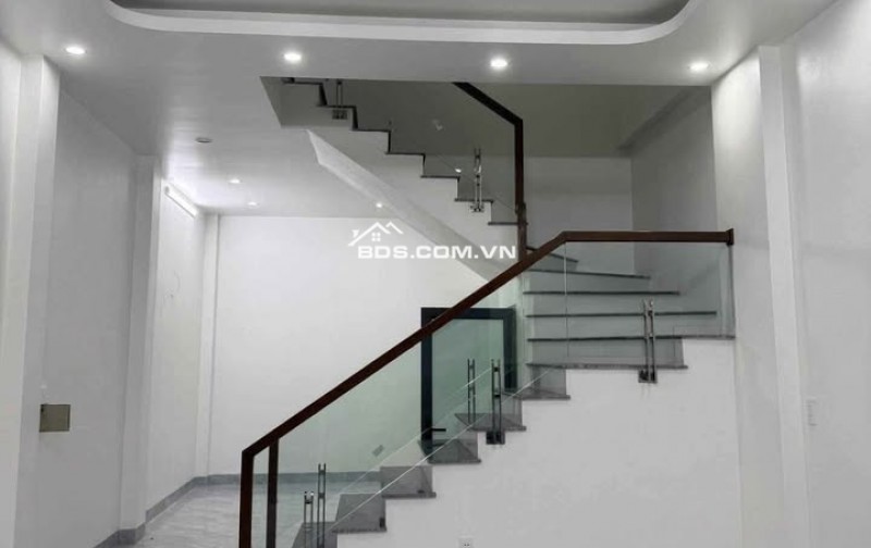 BÁN NHÀ ĐẸP 2.59 TỶ 3 TẦNG 46M2 MẶT NGÕ Ô 18 PHÙ NGHĨA