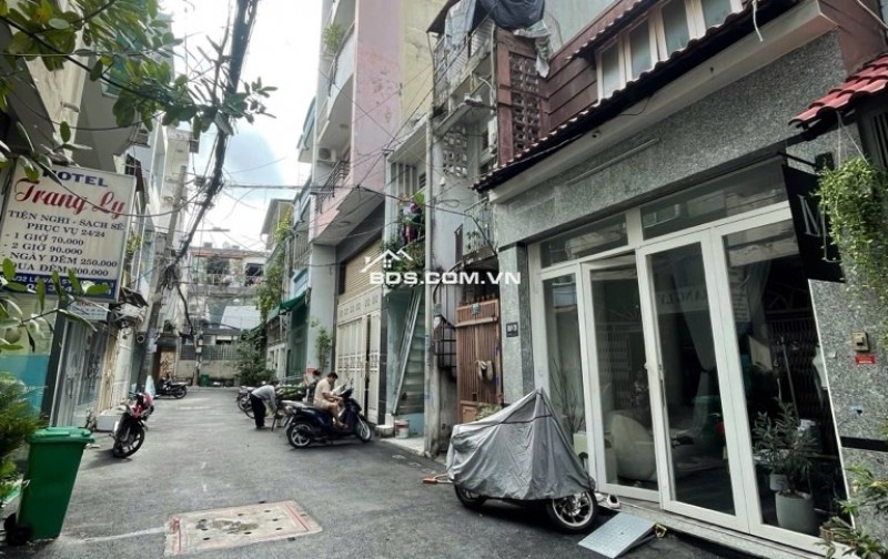 Nhà bán Q.3 - Lê Văn Sỹ - 52m2 - xe tải tận cửa - 9 tỷ X